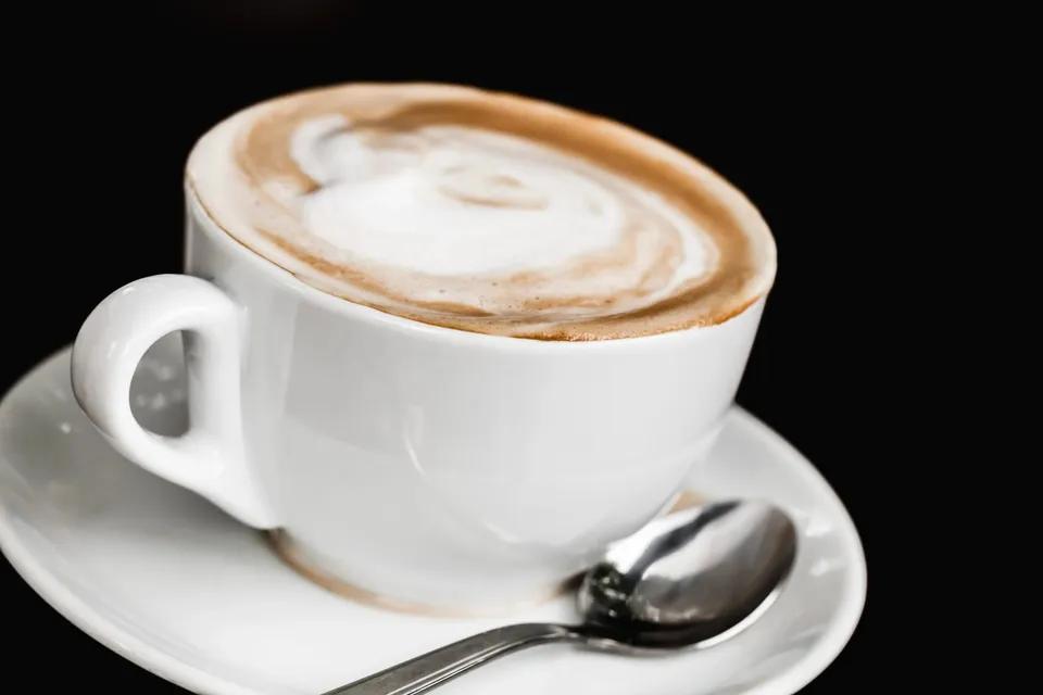 Café Crème + Eau Minérale
