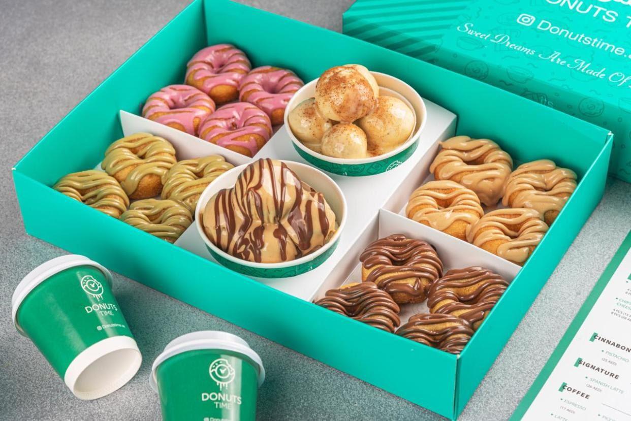 Gathering Box Medium Box- 16 Pièces Mini Donuts