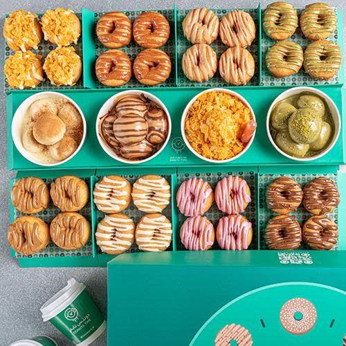 Gathering Box Large Box- 32 Mini Donuts