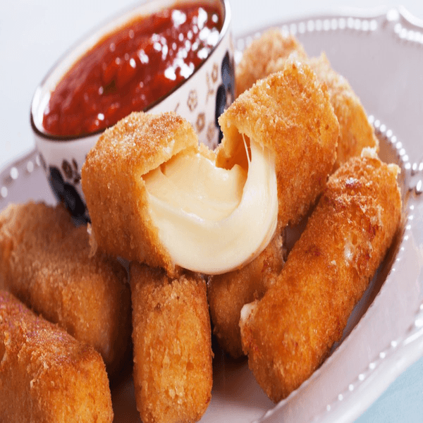 Rouleaux 4 Fromages - 4 Pièces Avec Sauce