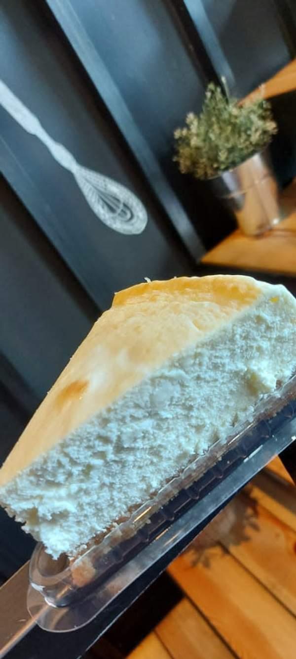 Classic Cheesecake - Slice