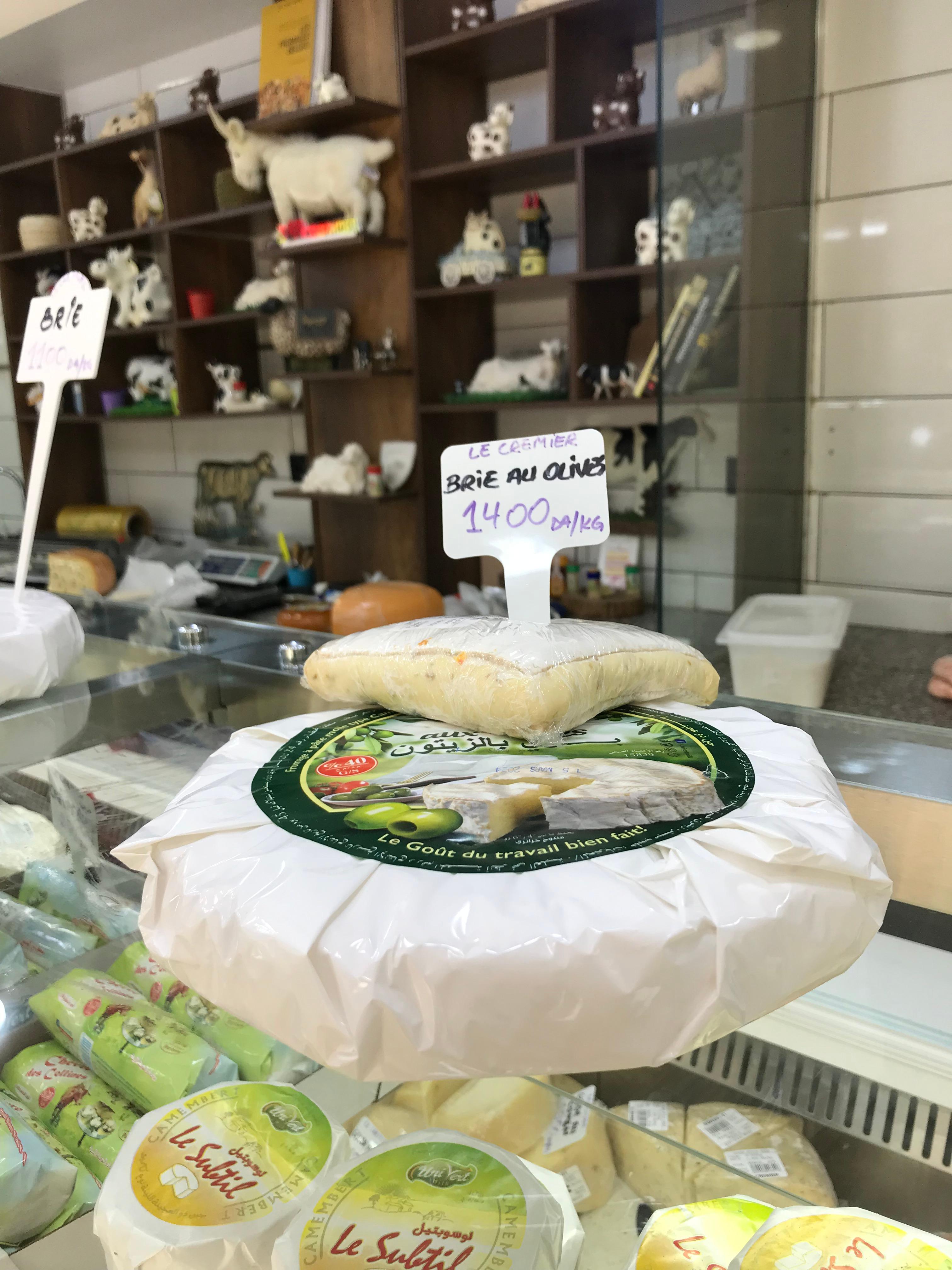Brie Aux Olives Kg