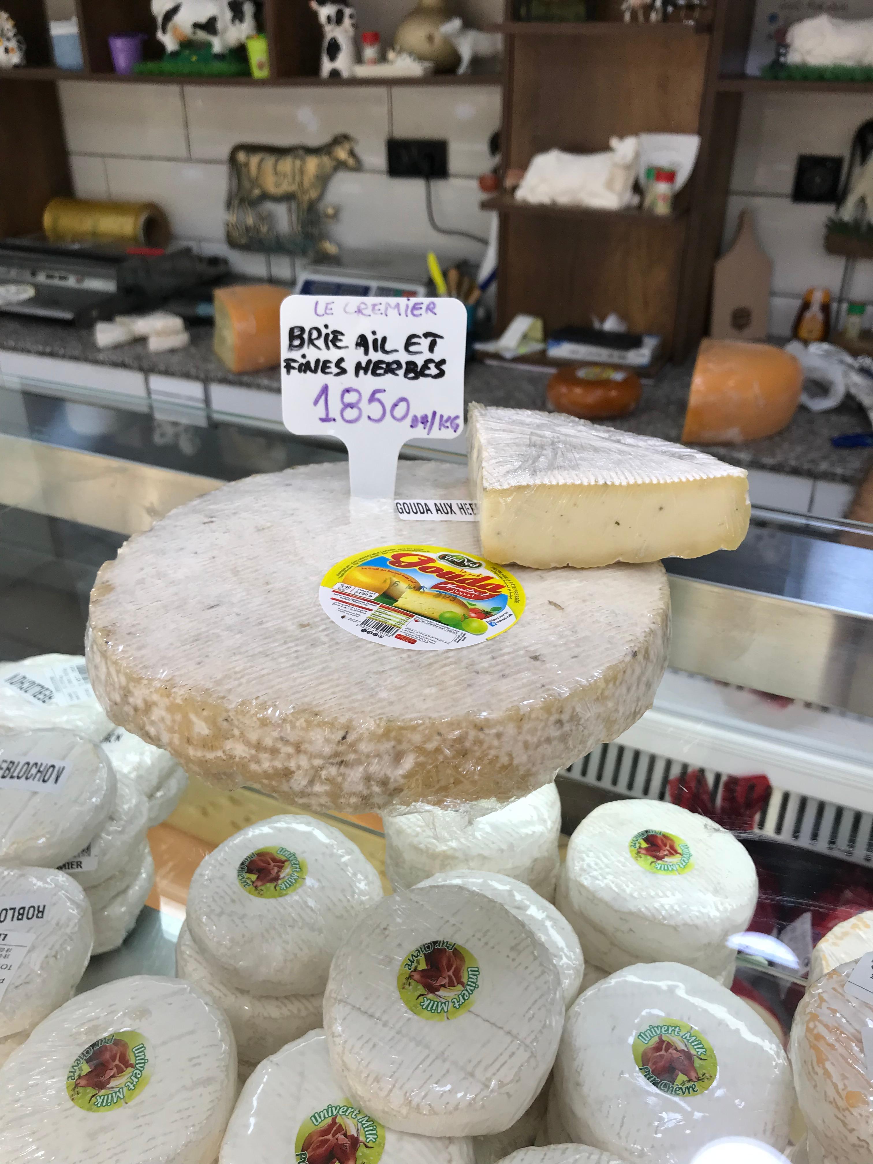 Brie Ail Et Fines Herbes