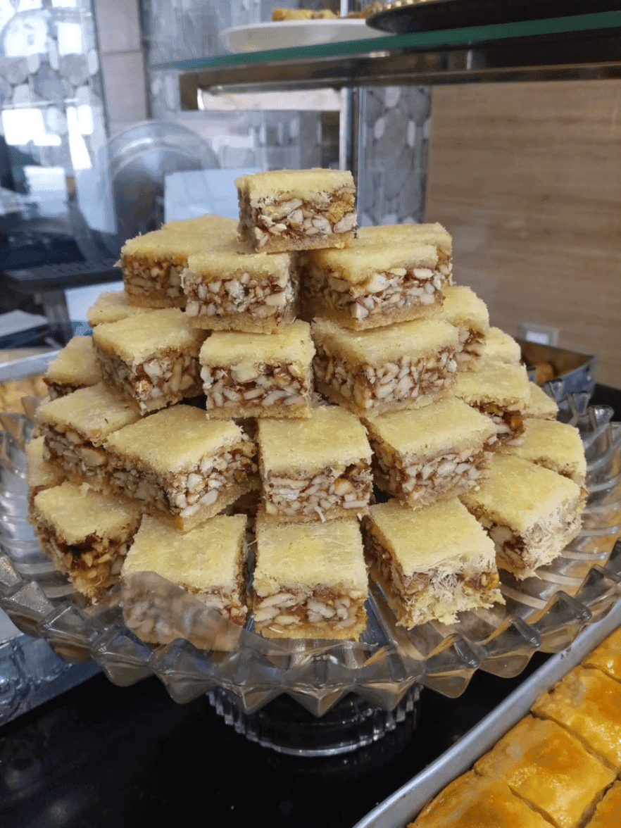 كنافة باللوز ( بلورية )   (100 g)