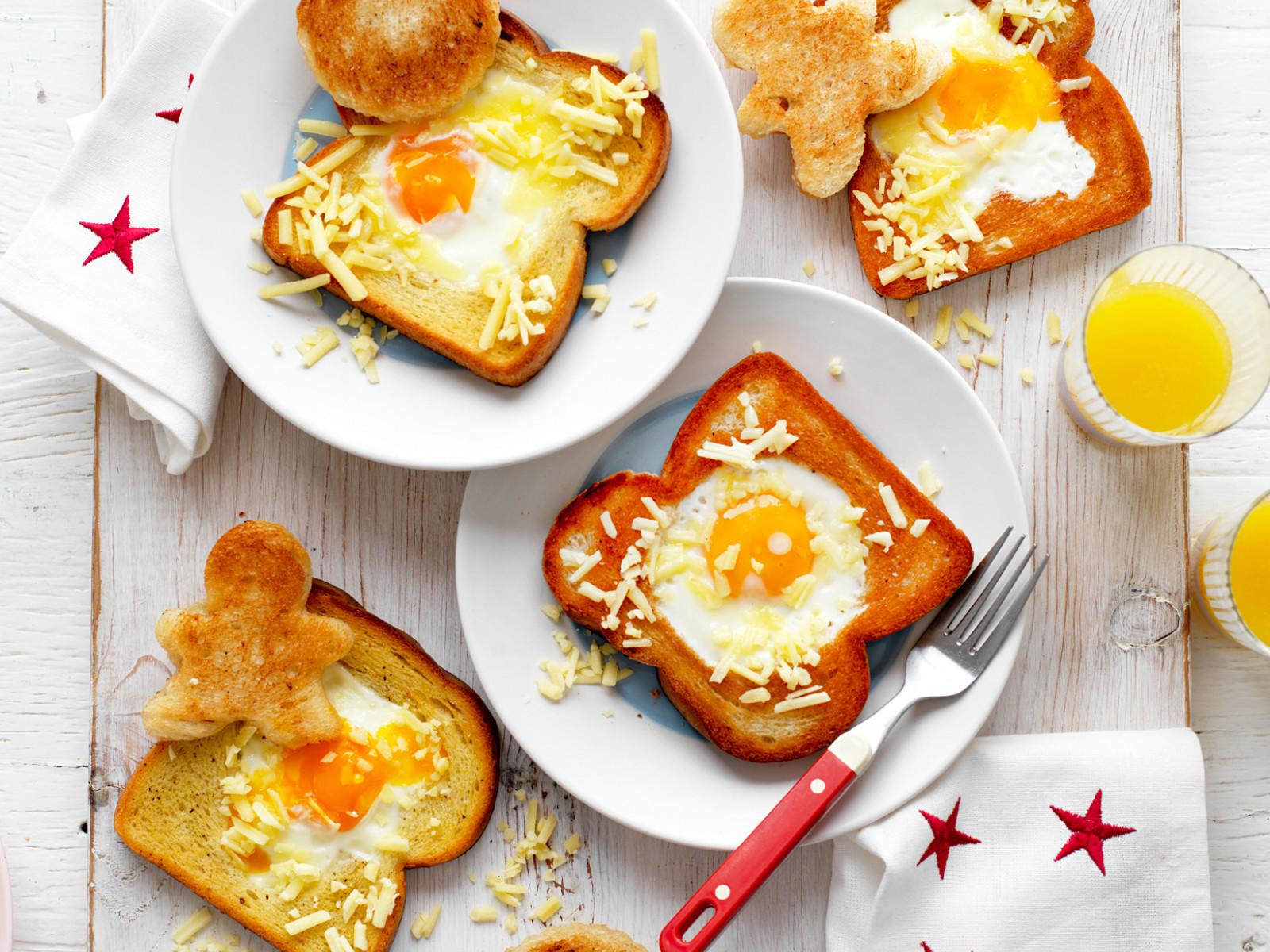Eggs & Toast
