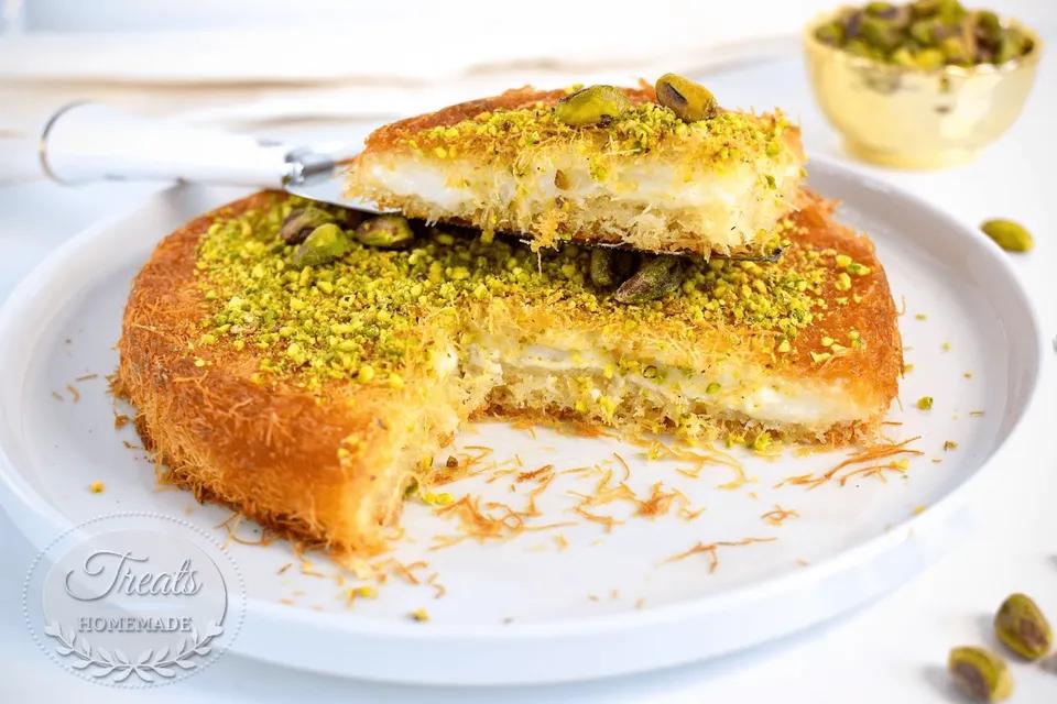 كنافة قشطة و فستق متوسطة