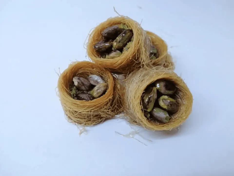 عش البلبل كرمال + فستق