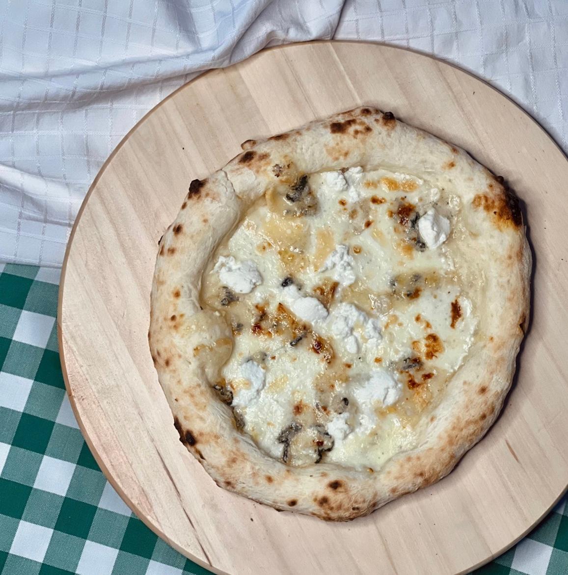 Pizza Quattro Formaggi