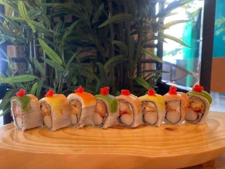 Rainbow Rolls - 8 Pièces