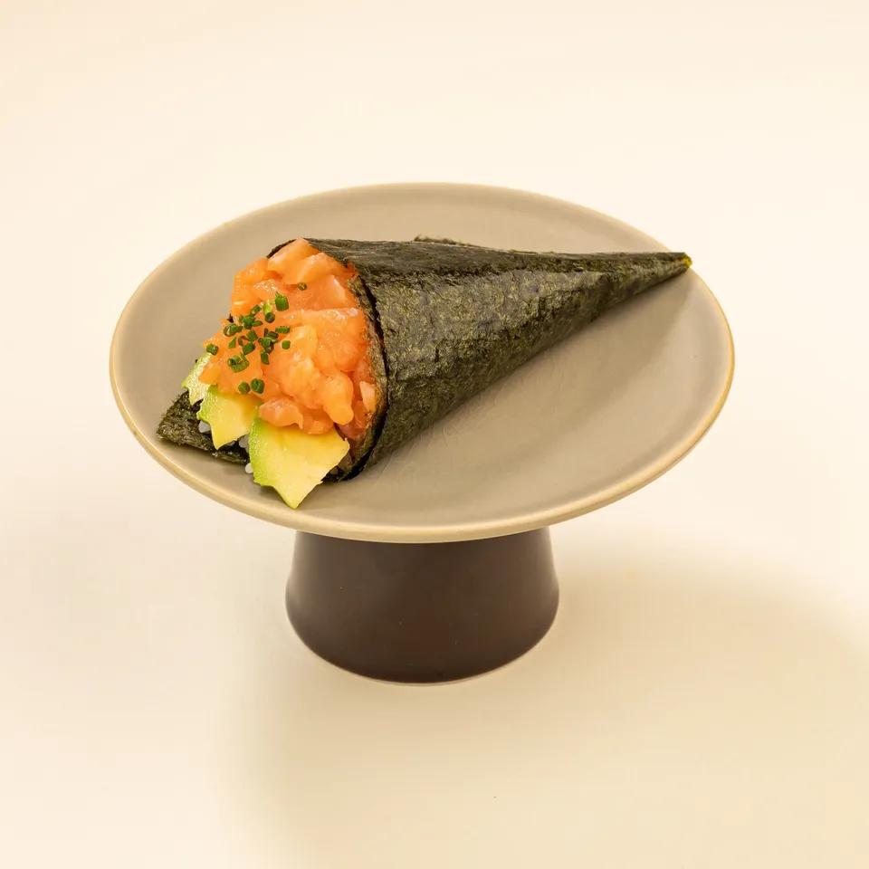 Temaki saumon avocat