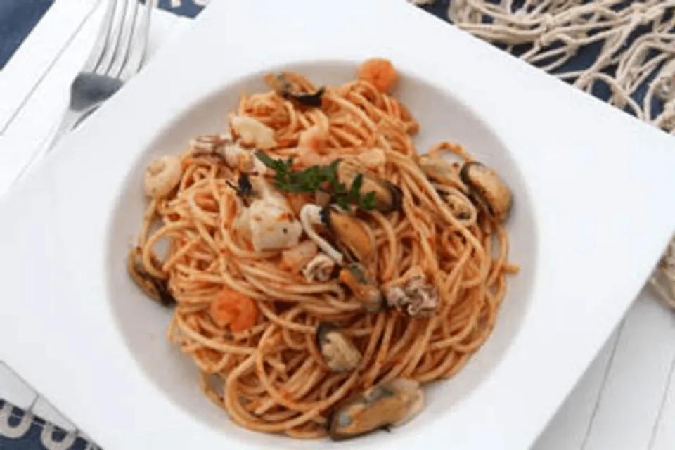 Spaghetti Fruits De Mer ( Grande)