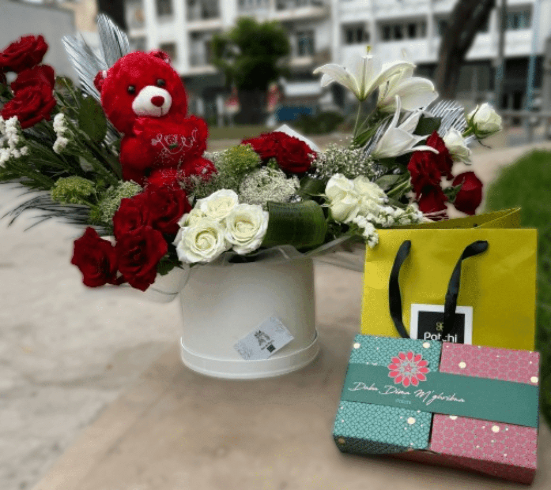 Box D'amour Avec Chocolat Patchi