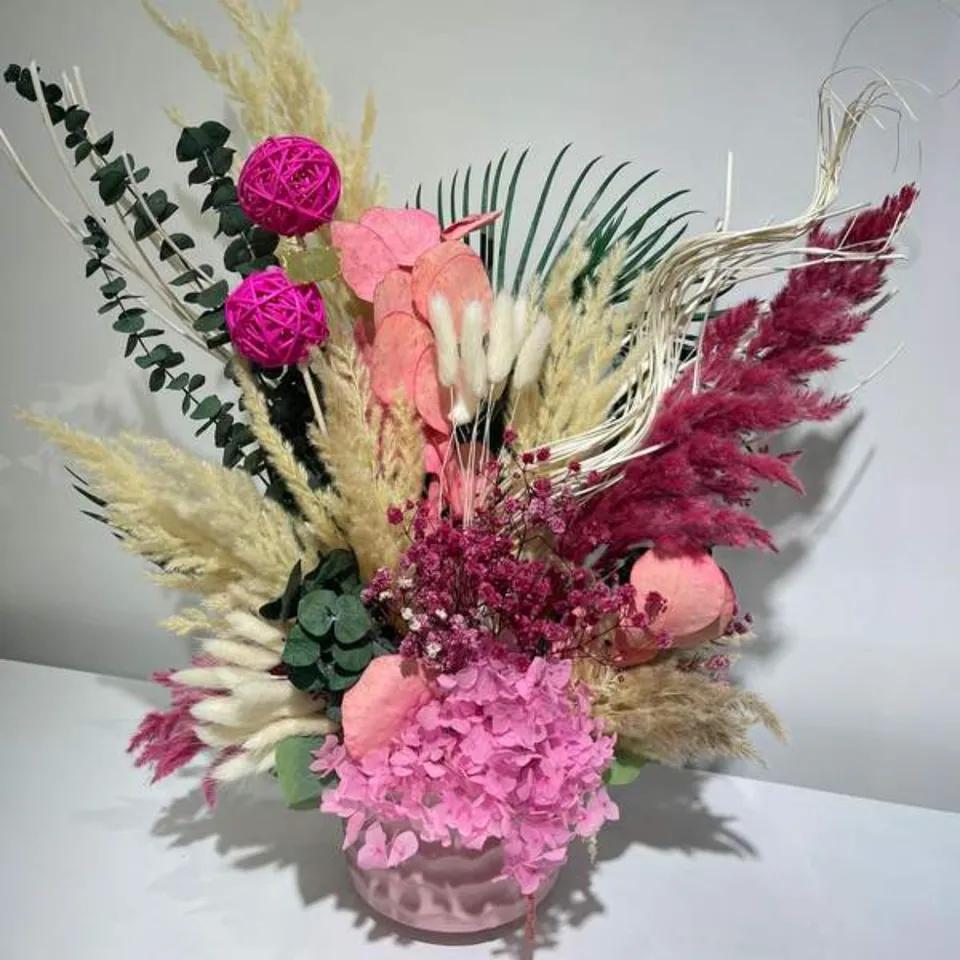 Pink composition