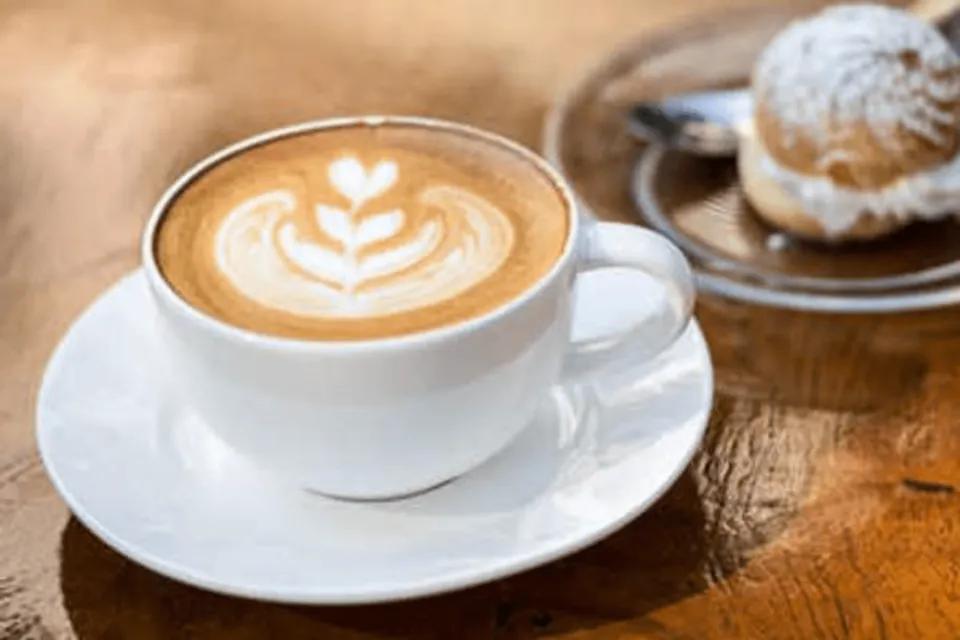 Cappuccino + Eau 33cl