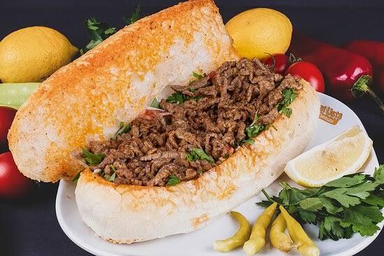 Et Tantuni Ekmek Arasi