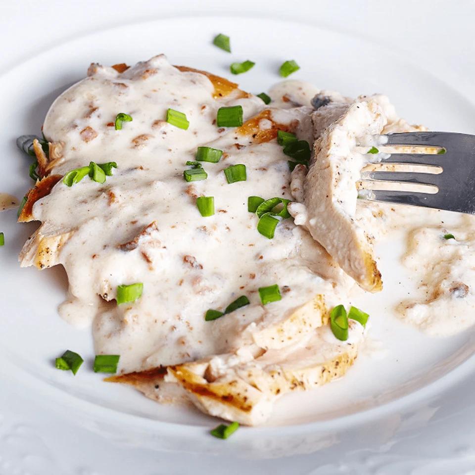 Suprême de Poulet  à la Crème