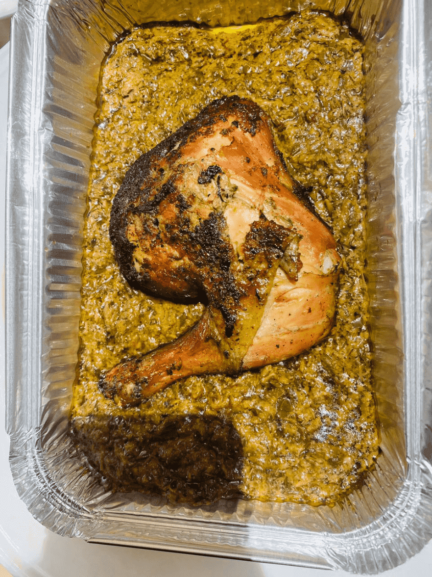 Poulet Braisé avec Feuille de Manioc