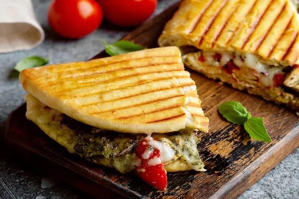 Makloub Chawarma