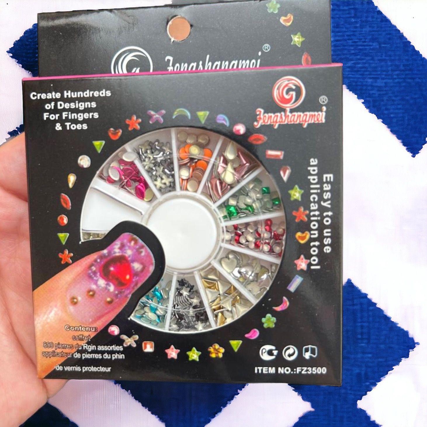 Décoration artistique ongle colorée