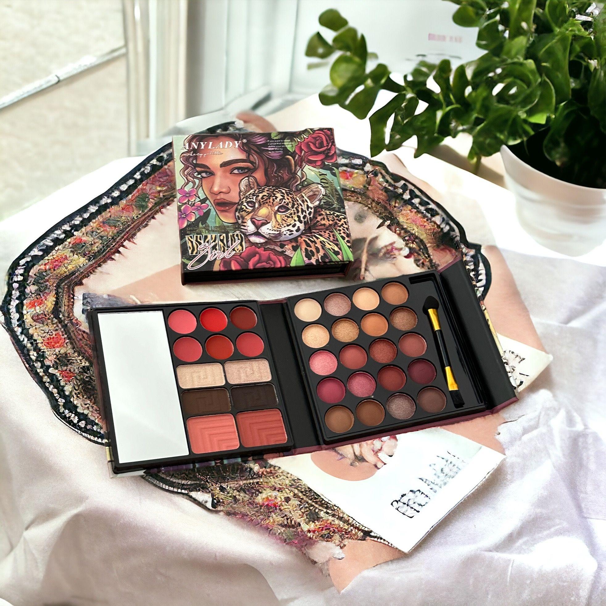 Palette maquillage voyage tigresse