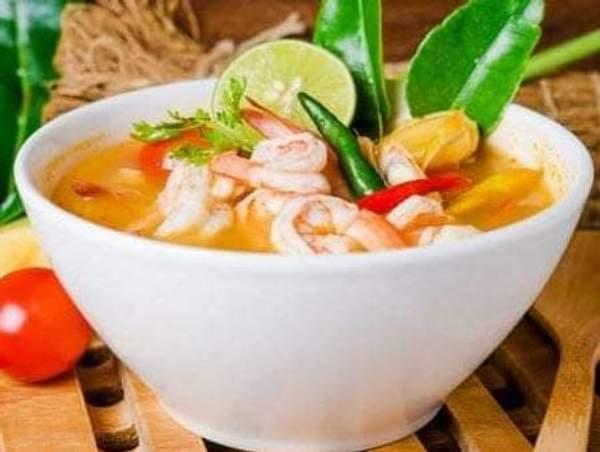 Wok Crevette Calamar Curry Jaune