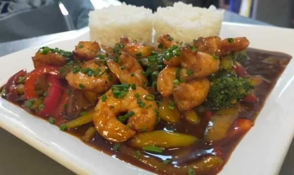 Wok Crevette Calamar Saté