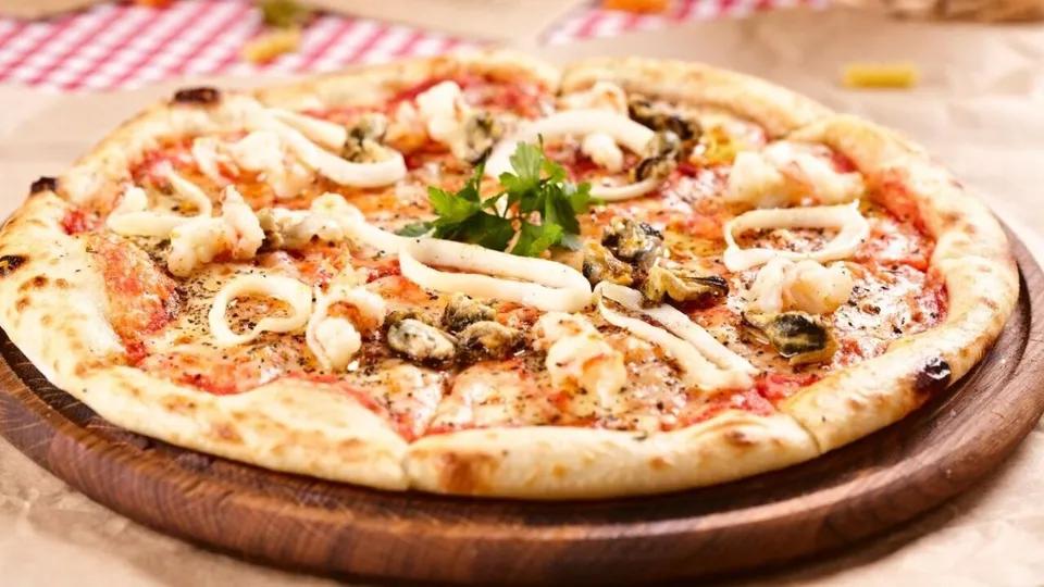 Pizza Aux Fruits De Mer Frais