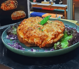 Kumpir Bolognaise Gratiné