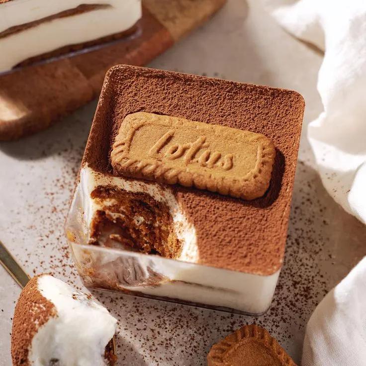 Tiramisu Lotus