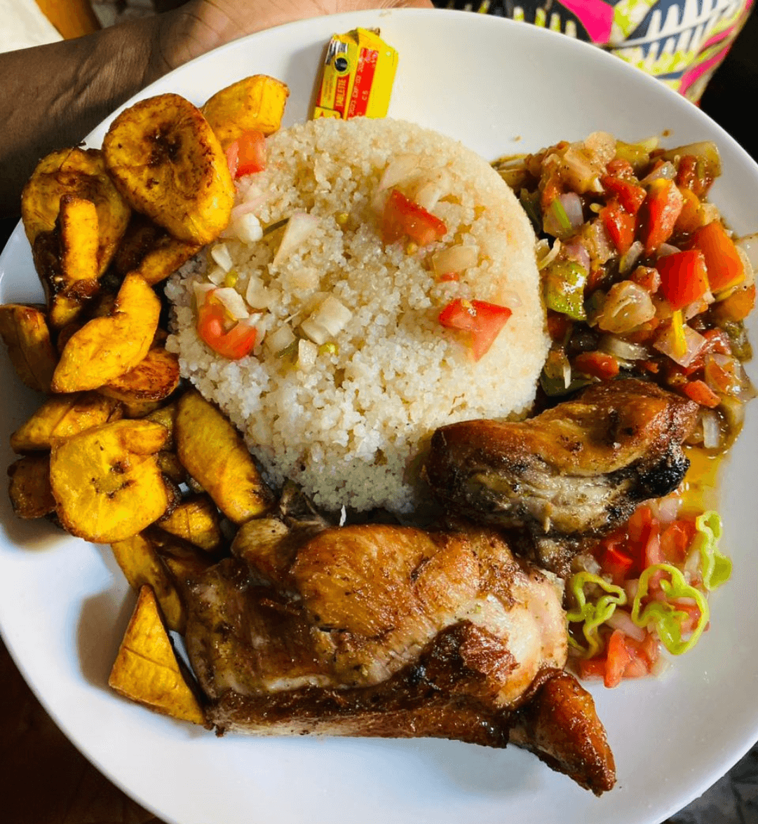 Poulet Braisé Attiéké et Alloco