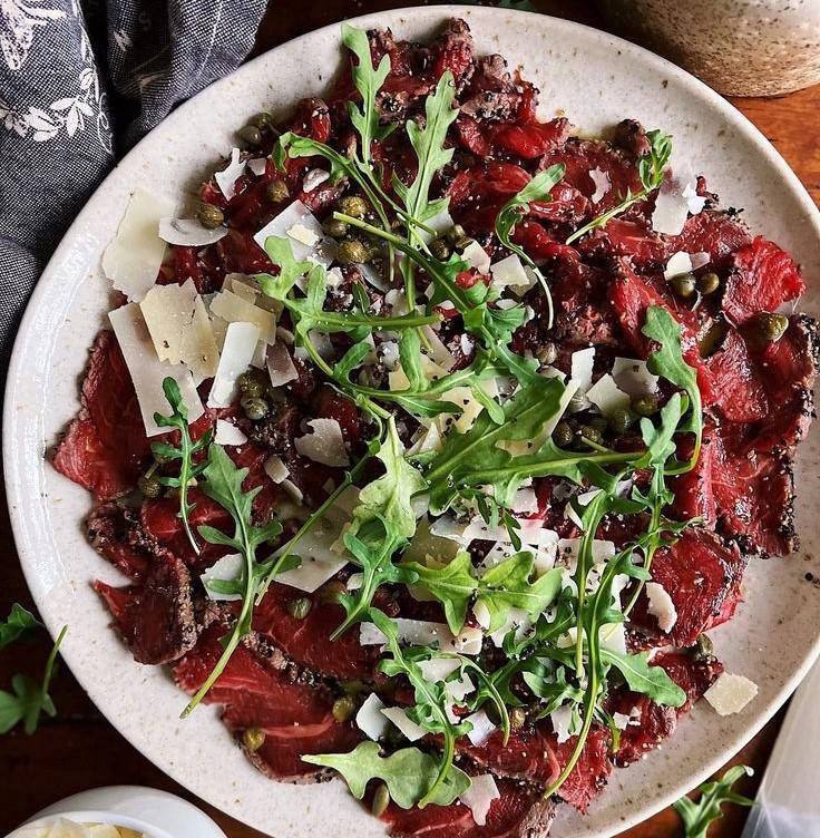 Carpaccio De Boeuf Et Copeaux De Parmesan