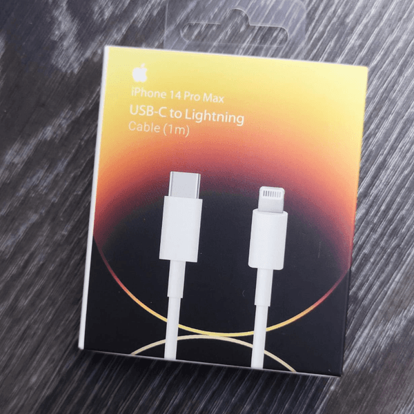 Iphone cable type c-to Lightning 1M ( comme en photo )