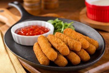 Mozzarella Sticks - 4 Pcs