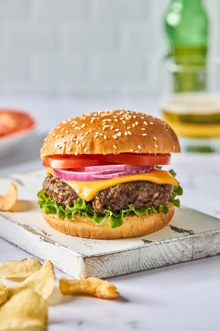 Simple cheese burger