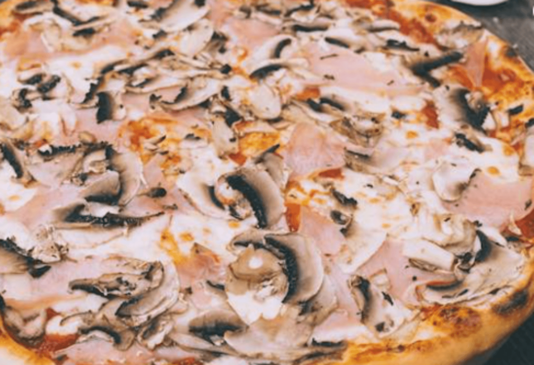 Pizza Moyenne Funghi