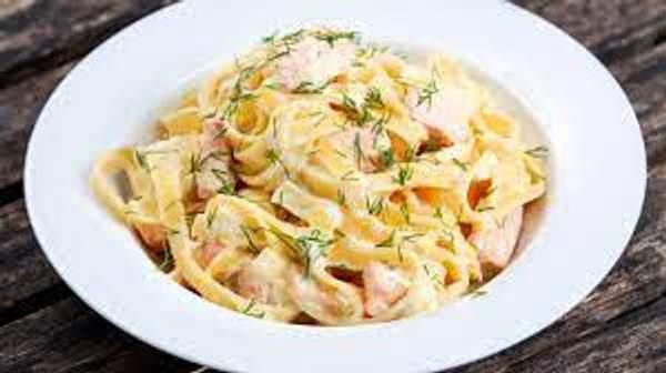 Tagliatelle Al Salmon