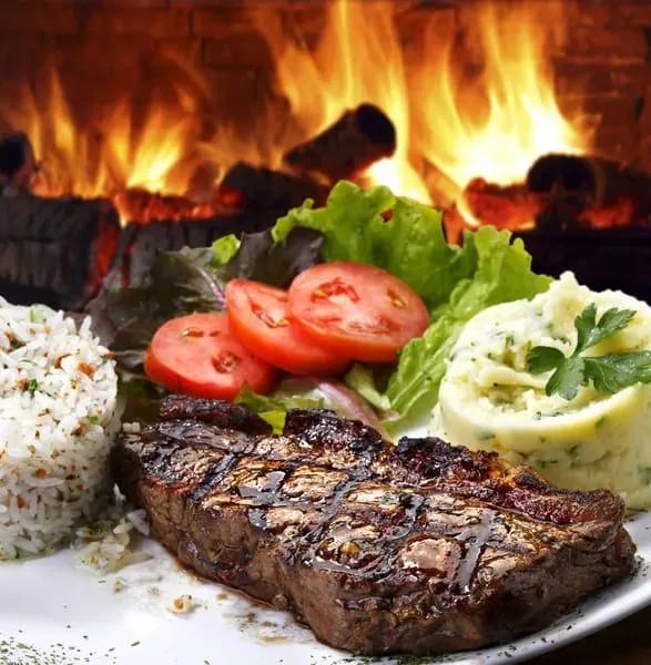 250 G Filet Boeuf Grillée + Frite + Salade + Salade Grillée