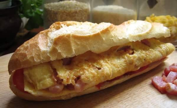 Sandwich Omelette