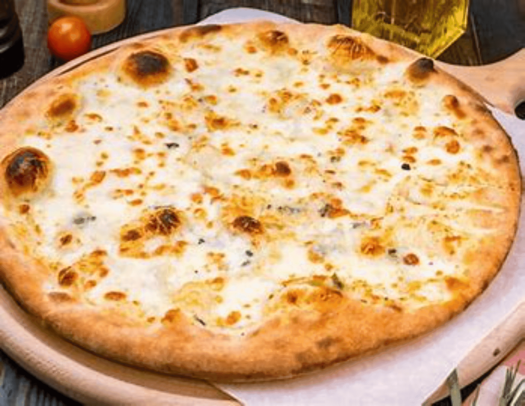 Pizza Quattro Formaggi.