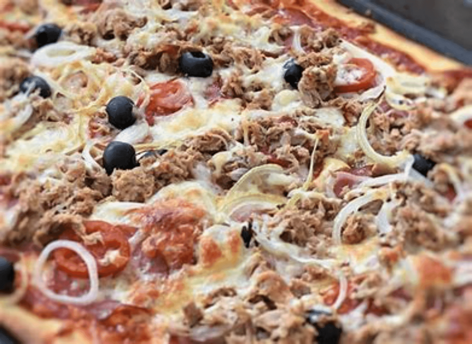 Pizza Al Tonno