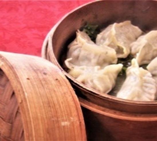 A6. Raviolis au bœuf vapeur (6pcs)