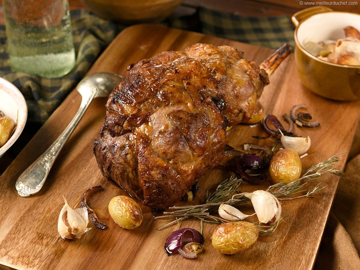 Epaule D'Agneau Rôti Au Feu De Bois