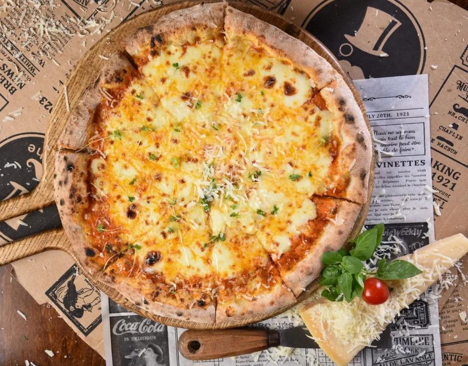Pizza 5 fromaggi