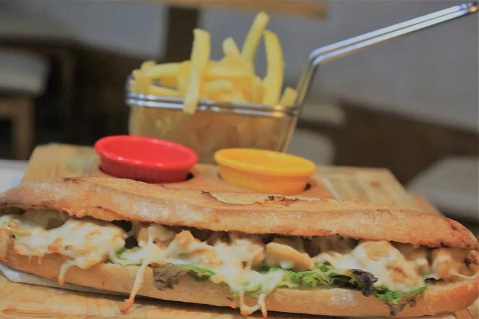 Sandwich ChickenUp