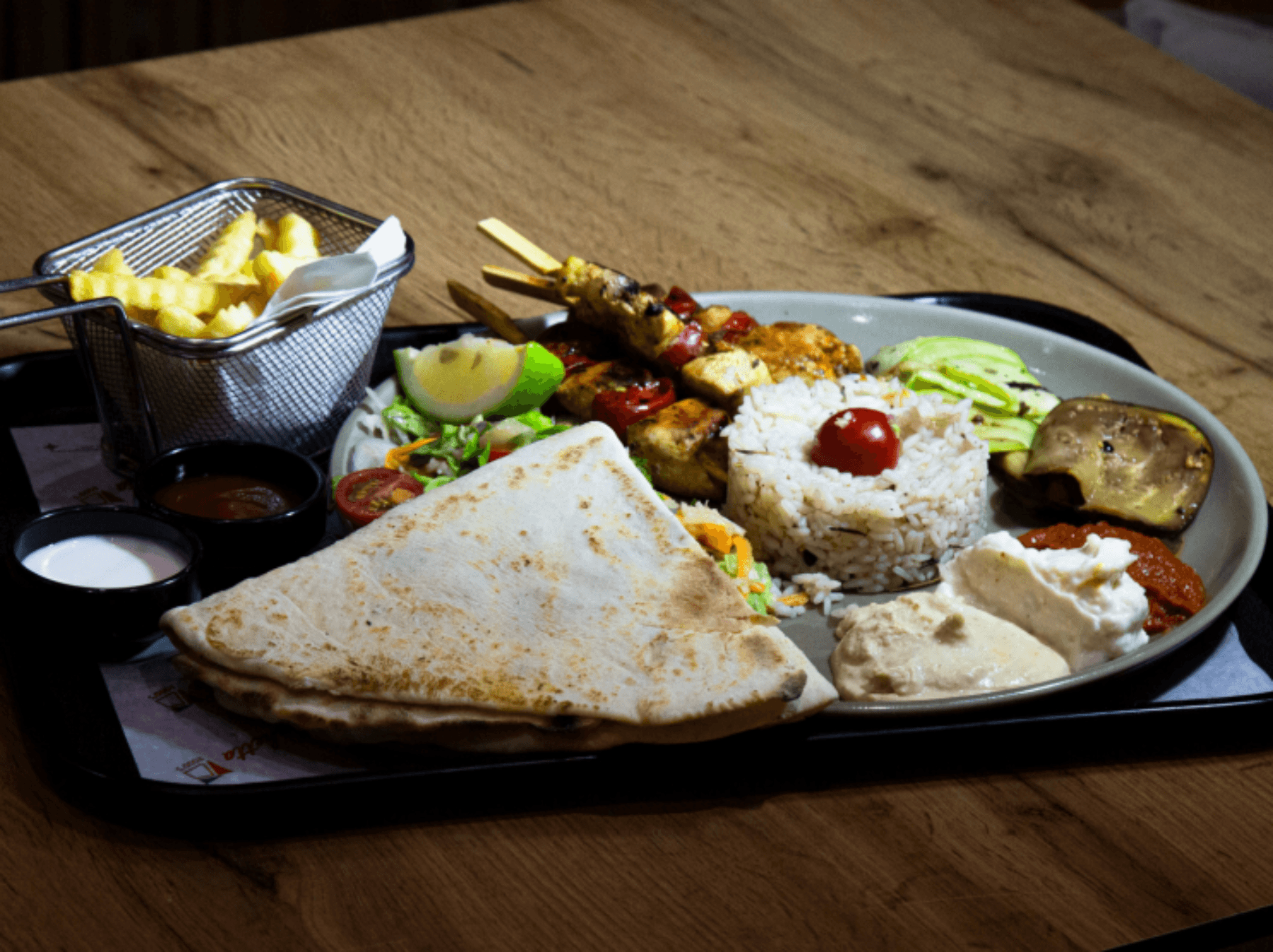 وجبة كباب دجاج