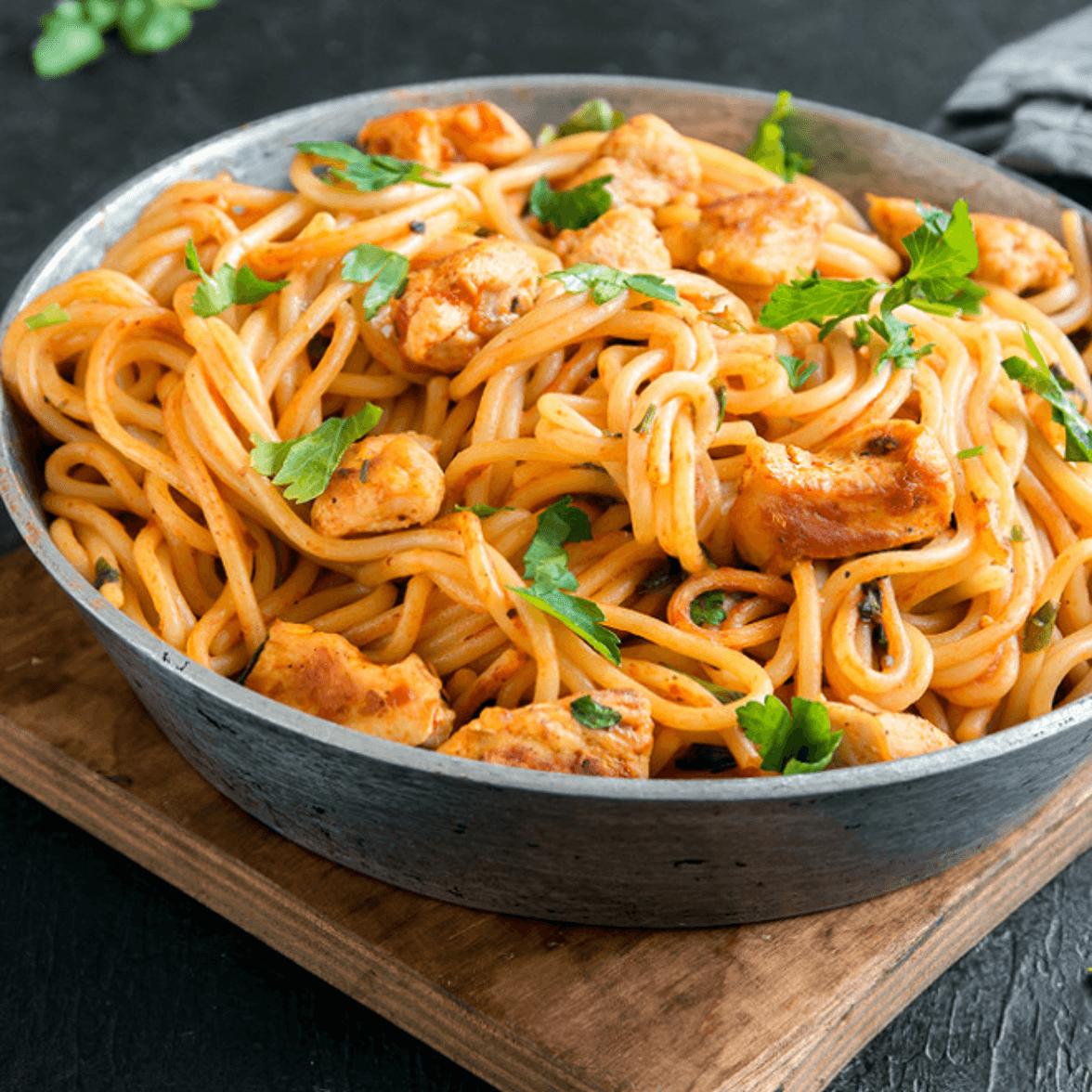 Suprême de Poulet Sauce Rouge