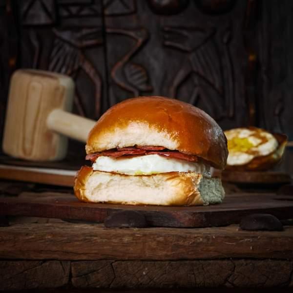 Egg Bacon Burger