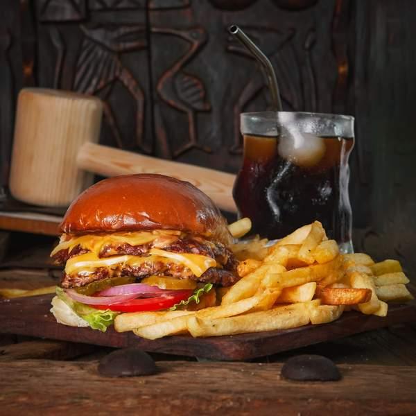 Menu Double Cheeseburger