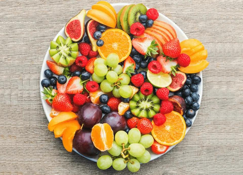 Assiettes De Fruits