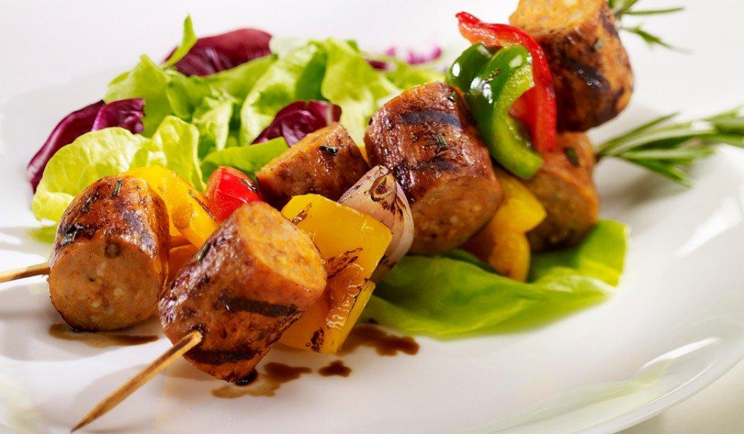Brochettes De Saucisses De Viande